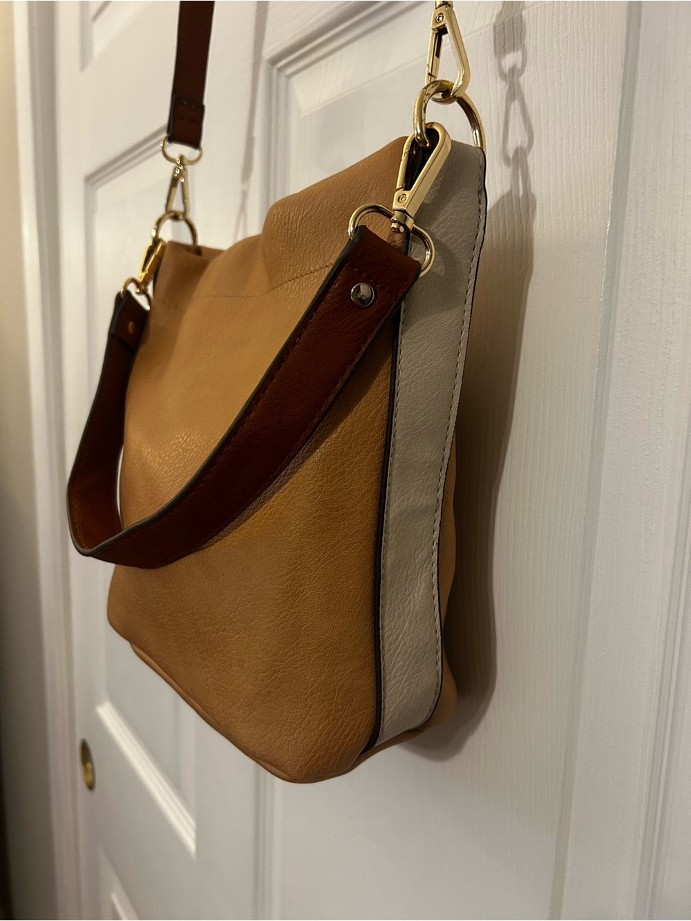 Sole Society Two-Tone Shoulder Bag in Tan, Cream & Brown